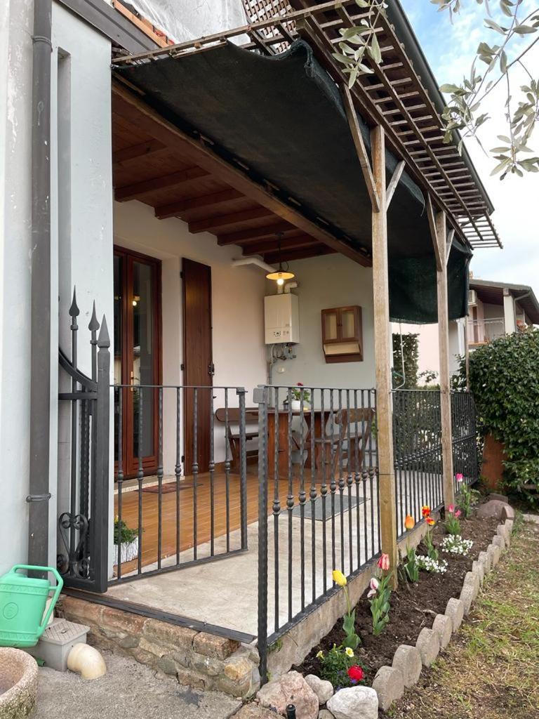 Casa Laghetto Villa Castellaro  Oda fotoğraf